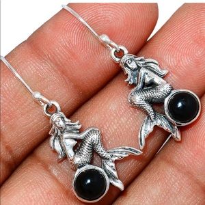 BOUTIQUE BLACK ONYX MERMAID 925 SILVER EARRINGS